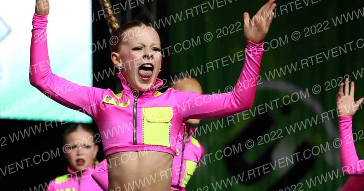 No Limits Dance Mini Energy Large Hip Hop · CSG Dance Grand Nationals
