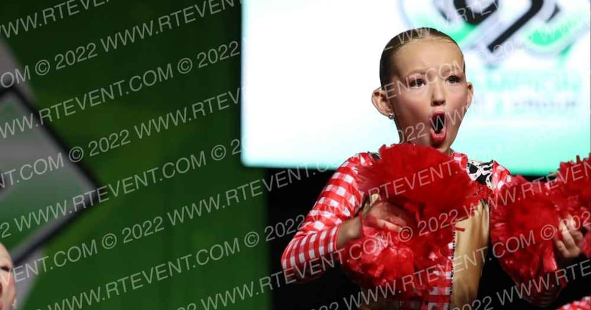 No Limits Dance Mini Spirit Small Pom · CSG Dance Grand Nationals