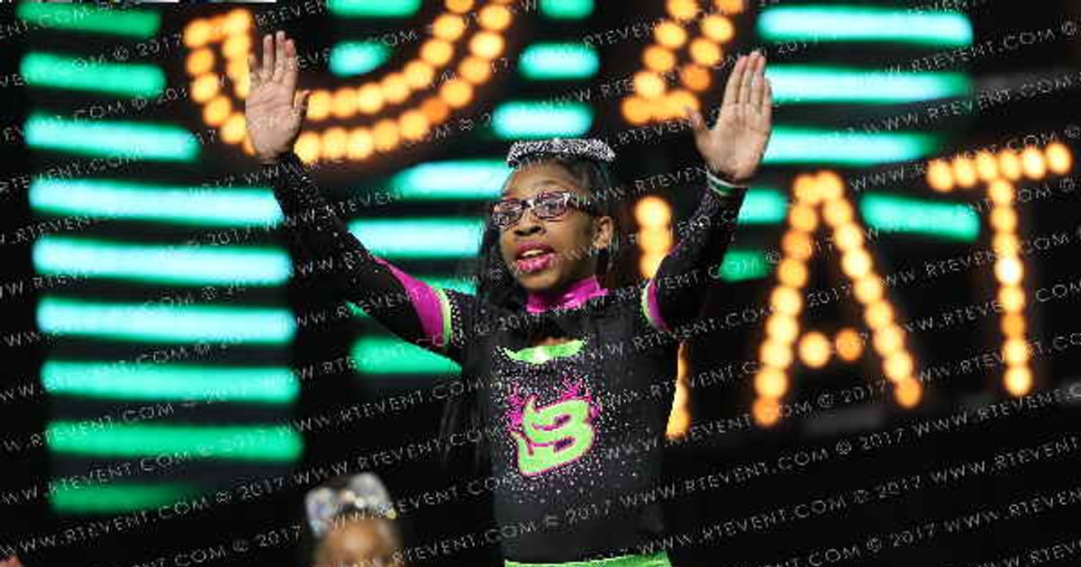 UNIVERSAL CHEER EXPERIENCE BLAZE · DII Allstar Nationals