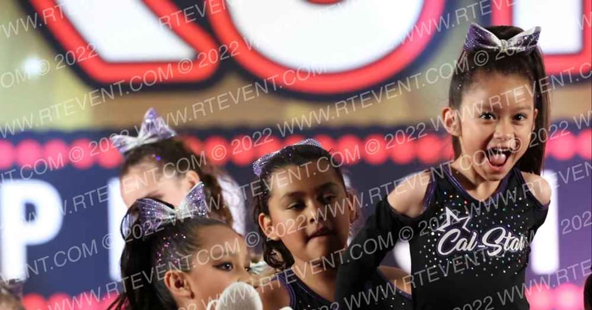 Cal-Star Elite Cheer GLOW · Encore Santa Clara DIDII