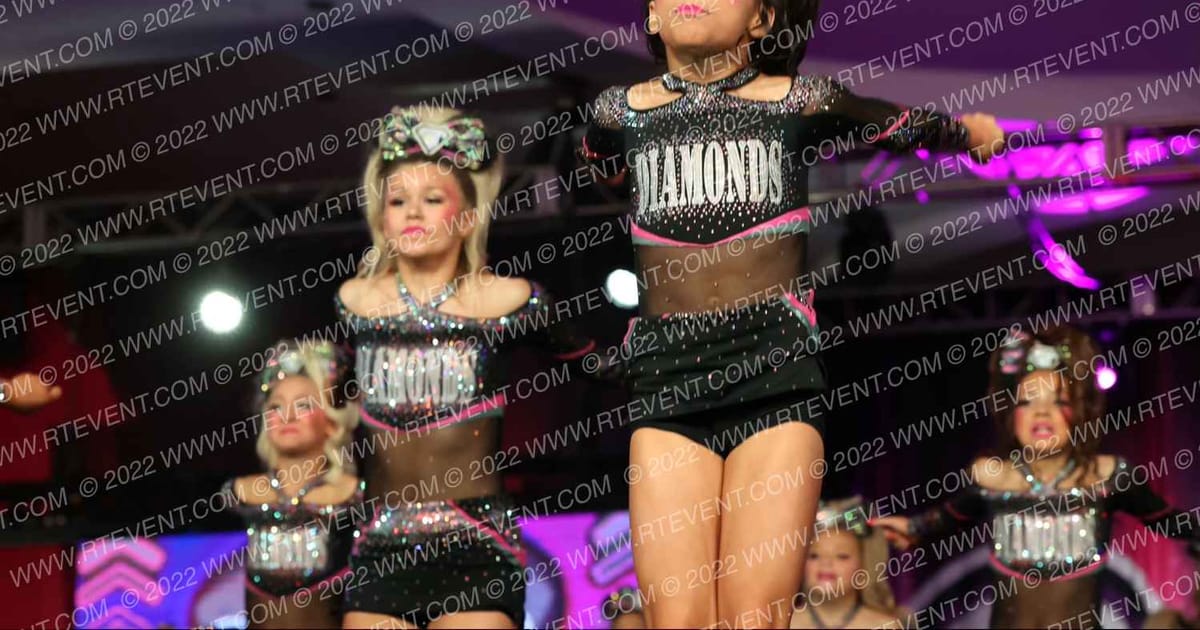 Diamonds All Stars GLITTER GIRLS · One Up Grand Nationals