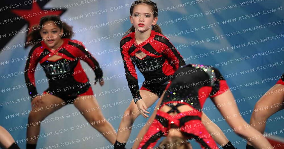 Fame Valley All-Stars Glitter Girl's · Holiday Spectacular
