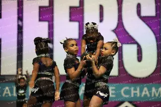 Cheer 404 Paparazzi