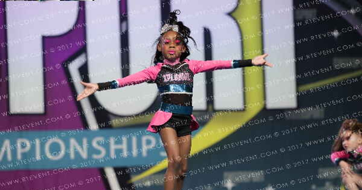 Las Vegas Xplosion Pink Grenades · CHEERSPORT NATIONALS HALL C2