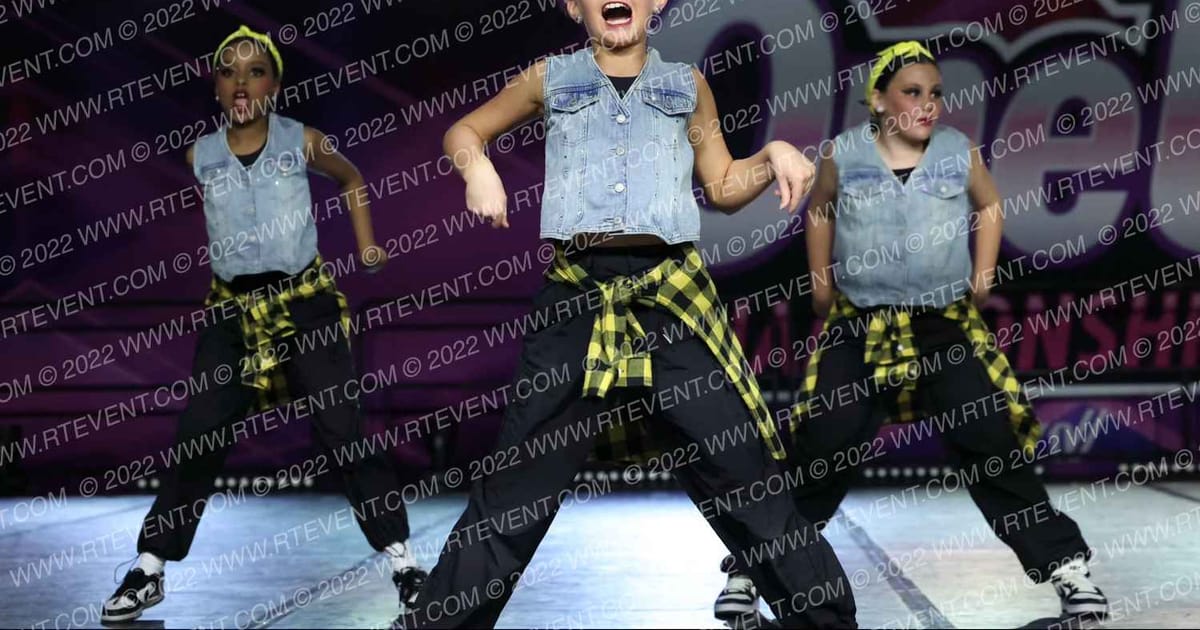 Wolf Pack All Stars Fly Kids · One Up Grand Nationals