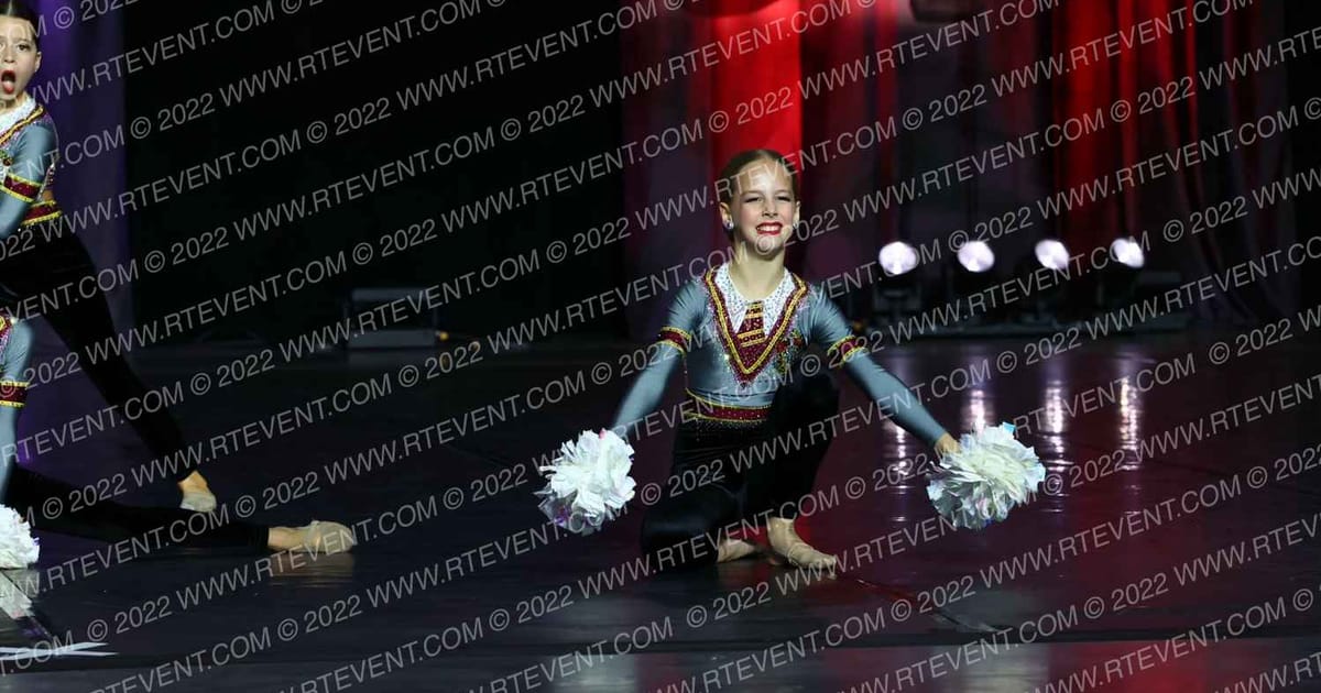 Dance Dynamics Mini Elite Small Pom · Just Dance Houston
