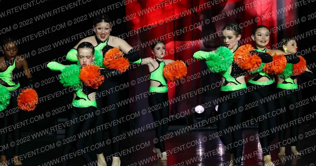The Dance Vault Mini Elite Large Pom · Just Dance Houston