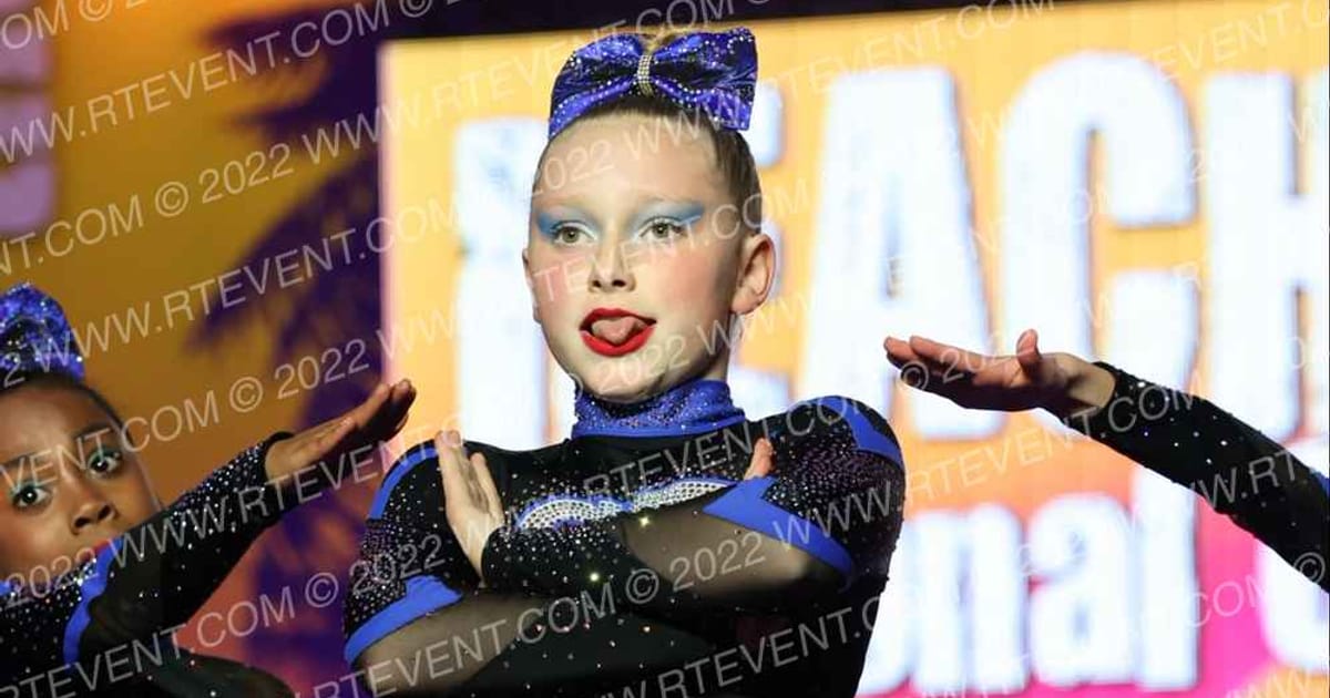 New Jersey Spirit Explosion Bombshells · ACDA Reach the Beach DI Grand Nationals