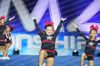 STARSTRUCK SUGAR BABES