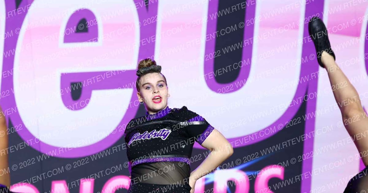 Celebrity Cheer Unlimited Covergirls · One Up Bellevue Nationls