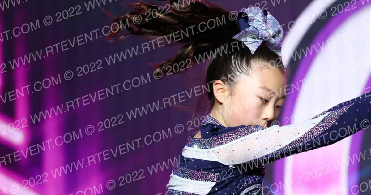 Connect Cheer Northwest Glitter · One Up Bellevue Nationls