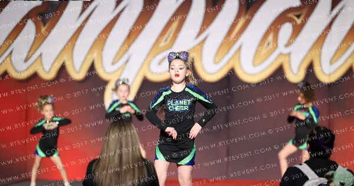 Planet Cheer Allstars Mini Moons · Celebrity Denver
