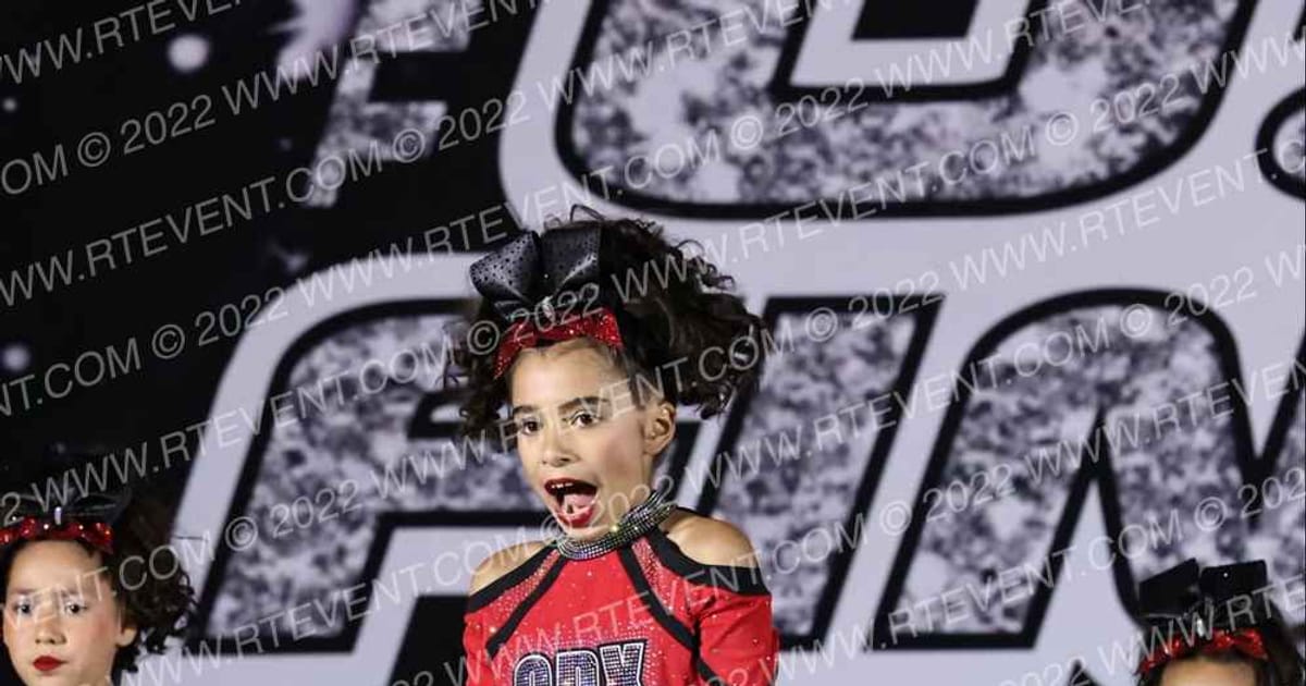 Cheer and Dance Xtreme Savage · The US Finals Chicago Correct