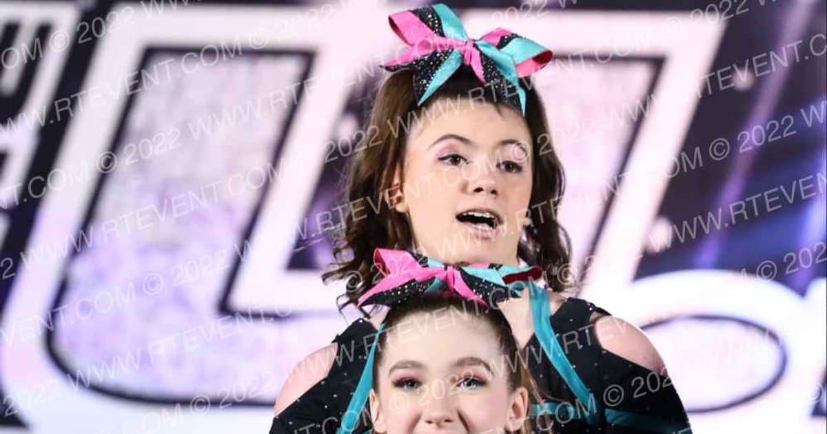 Max Velocity Cheer Breaking Dawn · The US Tacoma DIDII