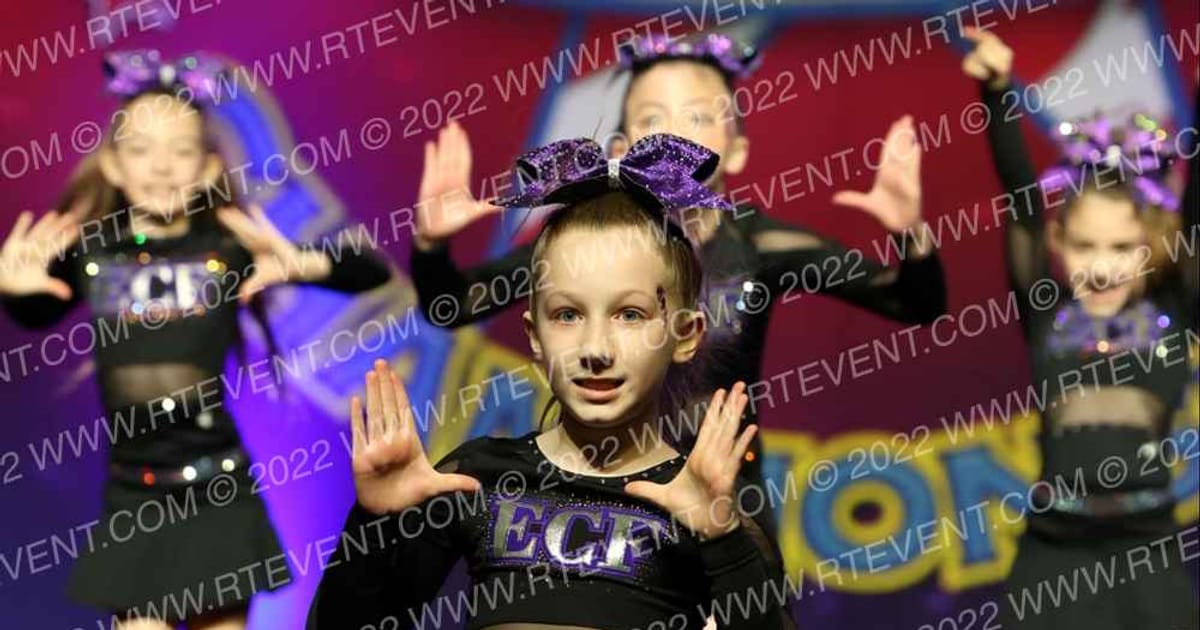 Express Cheer Force Diamonds · The American Legacy Nationals
