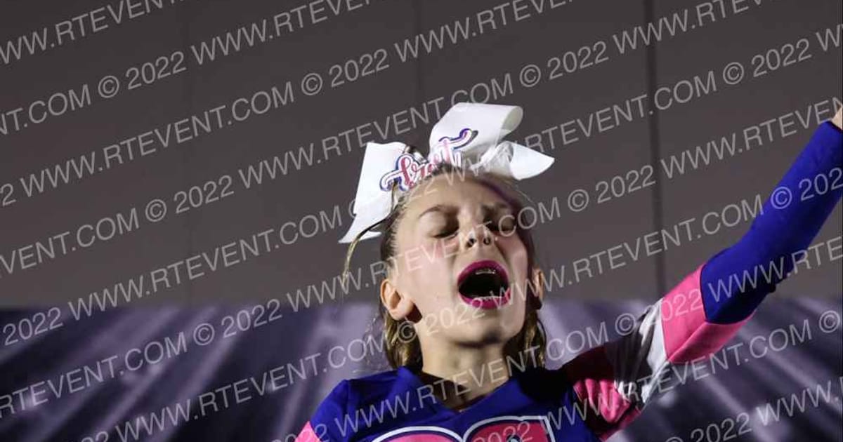 Owatonna Cheer! Frost · The US Finals Chicago Correct