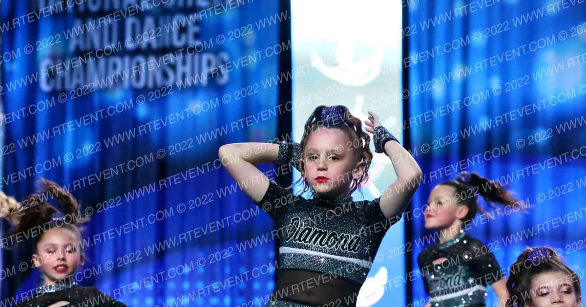 Diamond Athletics Heirs · Lake Erie National Cheer and Dance Championships