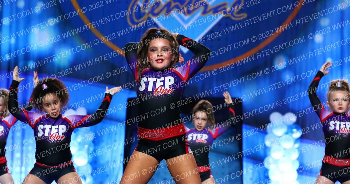 Step 1 Allstars North Glamorous · Lake Erie National Cheer and Dance Championships