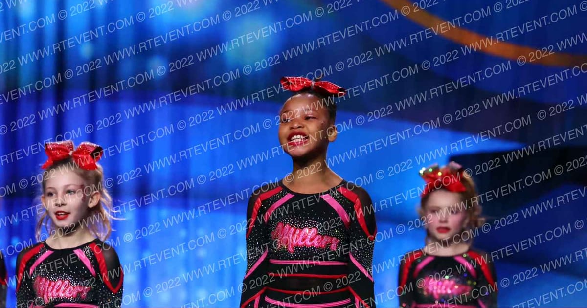 Millers Cheer Stars sparkles · Lake Erie National Cheer and Dance Championships