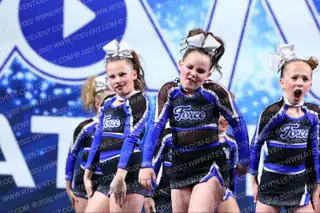 CHEER FORCE FIRST CLASS