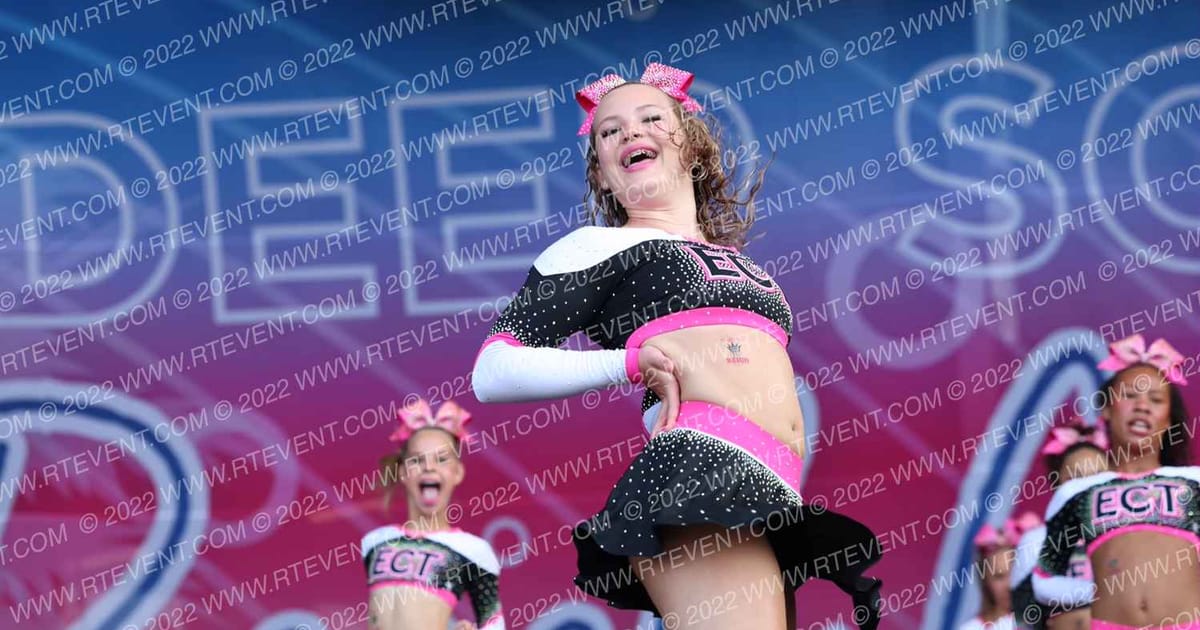 Extreme Cheer and Tumble REIGN · BEACH NATIONALS