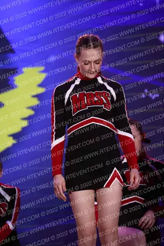 Maple Ridge Cheerleading Intermediate - Senior High