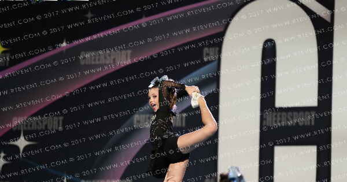 CROWNED ELITE ATHLETICS - DYNASTY DOLLS · CHEERSPORT NATIONALS HALL B4