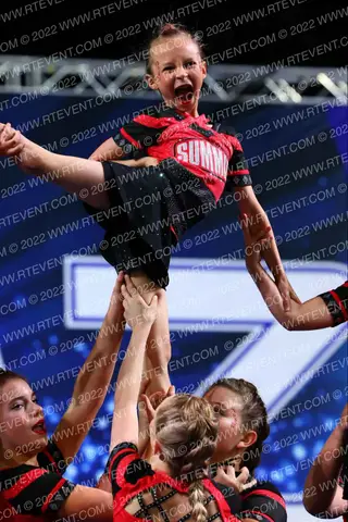 SUMMIT CHEER AT MISMO IGNITE