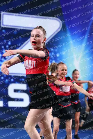 SUMMIT CHEER AT MISMO M80S