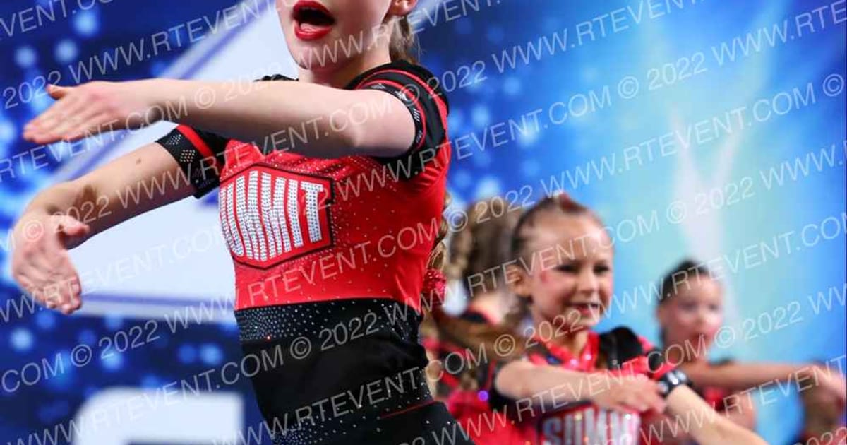 SUMMIT CHEER AT MISMO M80S · Mountain West National Challenge
