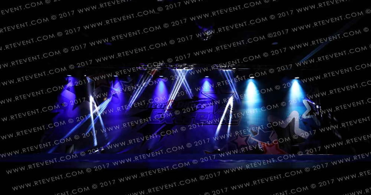 Gravity Cheer Starburts · Holiday Spectacular