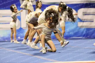 LIGHTNING ELITE STARSTRUCK