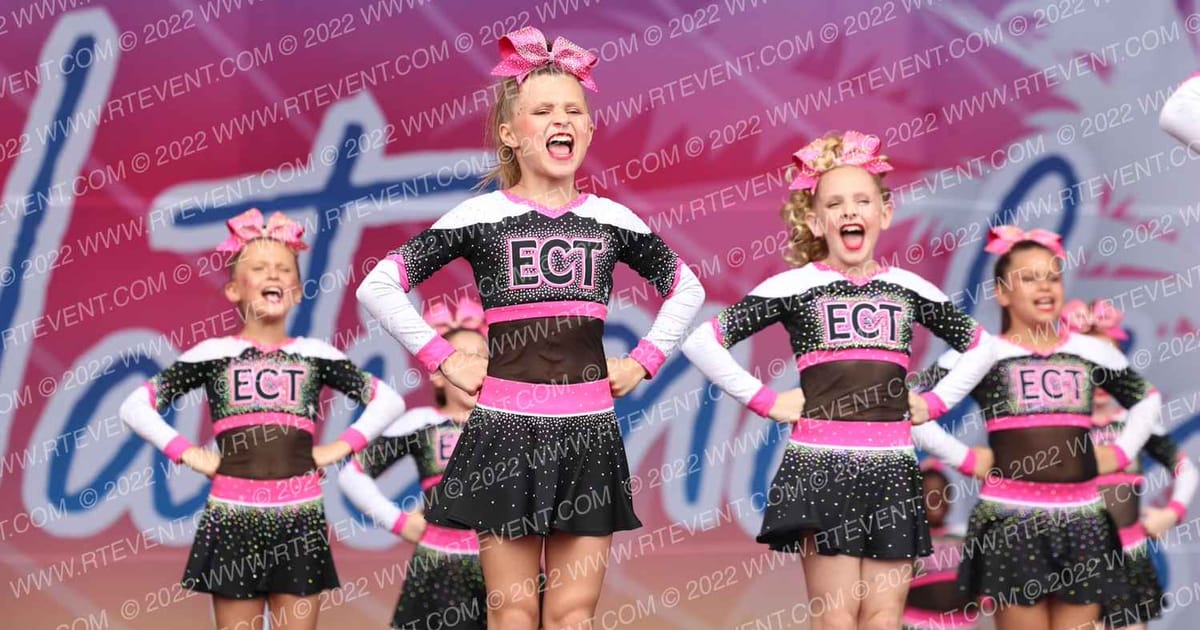 Extreme Cheer and Tumble GREAT WHITES · BEACH NATIONALS