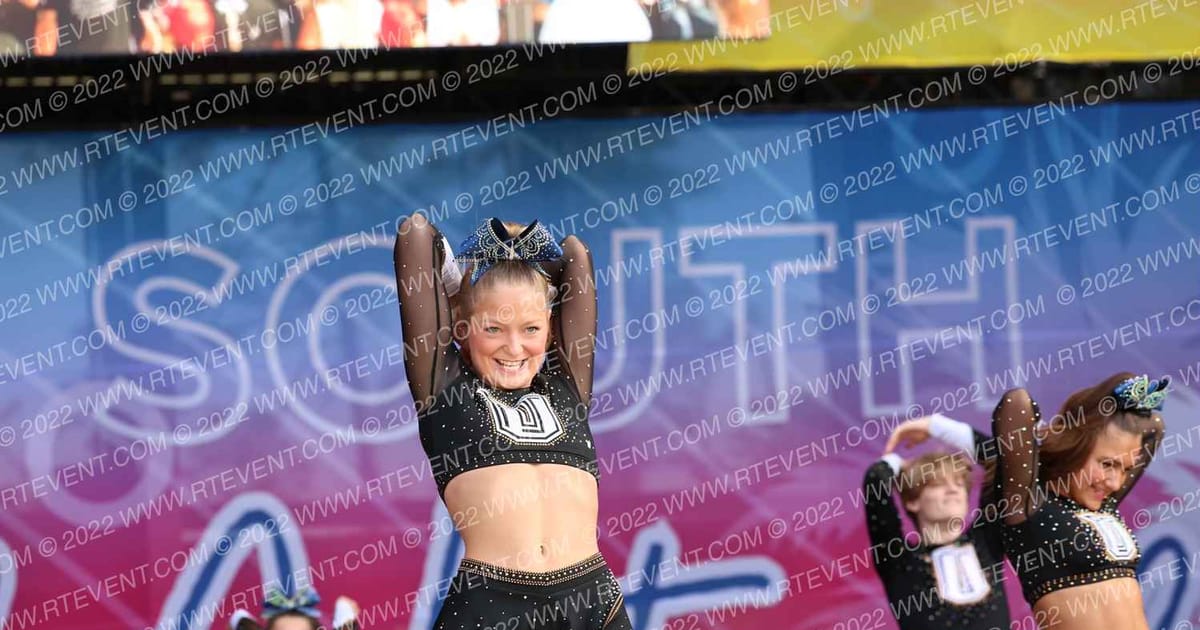 UKnight Tumble and Cheer LEG4CY · BEACH NATIONALS