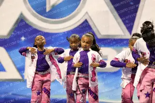 TEAM LA CUTIES HIP HOP
