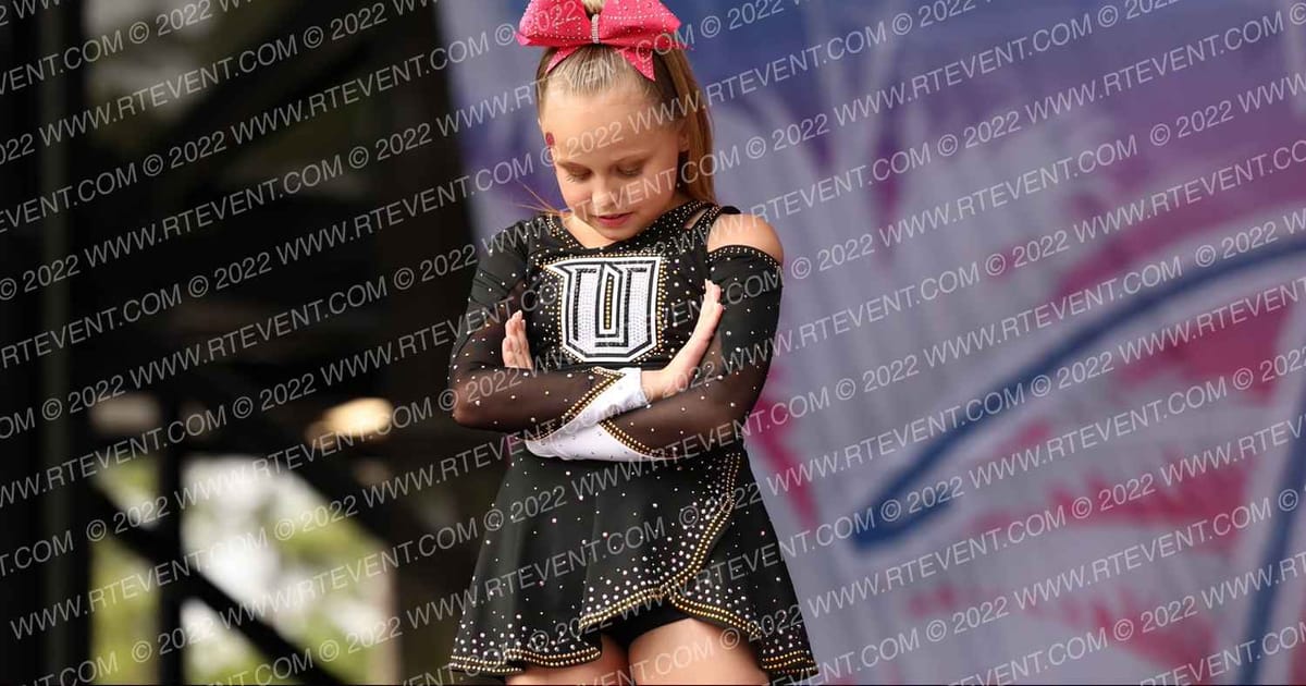 UKnight Tumble and Cheer Pips · BEACH NATIONALS