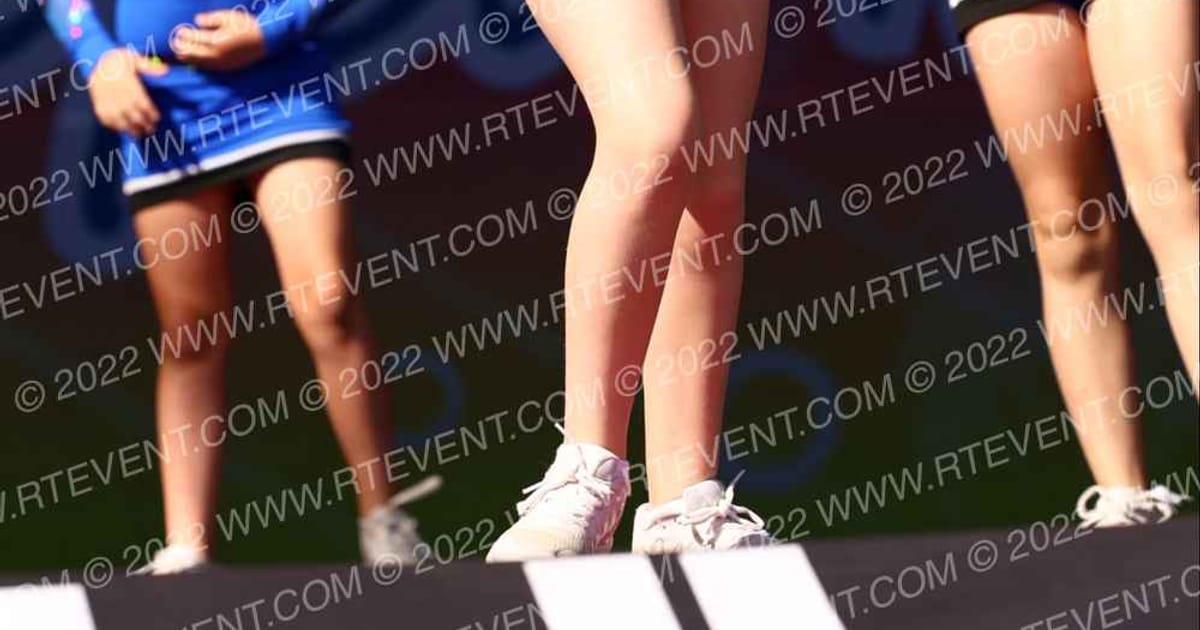 Oxford Cheer Mini Makos · Beach Blast
