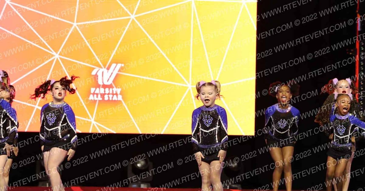 Cheer Athletics - Columbus TinyTitans · The Midwest Regional Summit