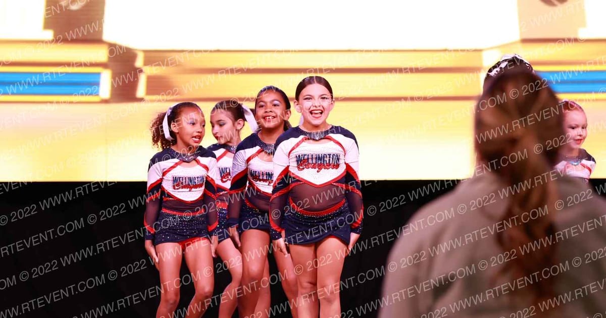 Wellington Cougars Cheerleading American Girls · Fort Lauderdale