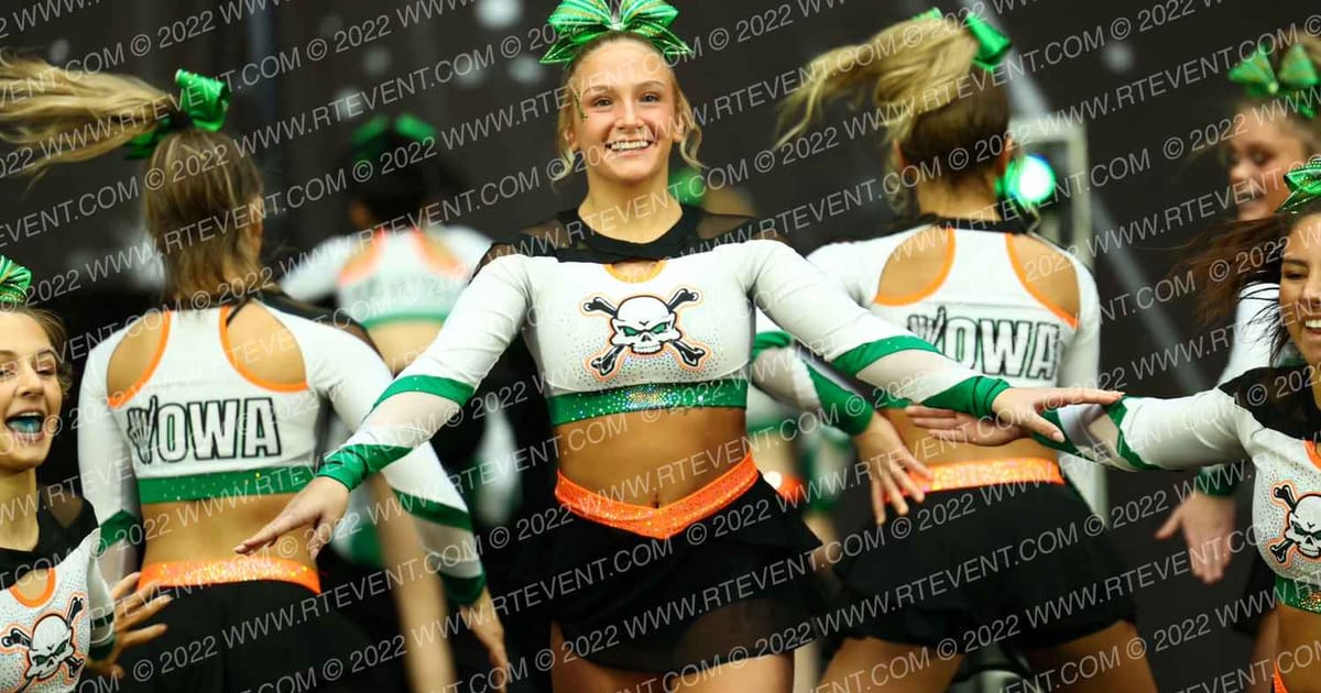 Iowa Elite Cheer - CR Skulls · The US Finals Des Moines