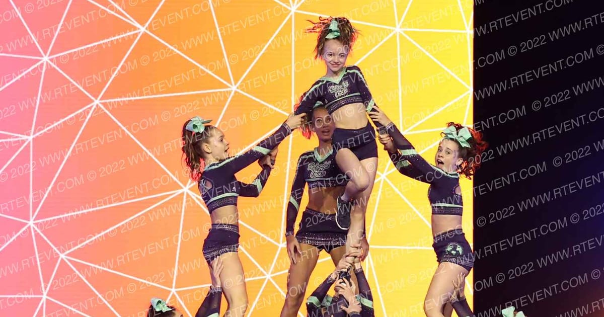 World Tour Cheer & Tumble Aruba · The Midwest Regional Summit