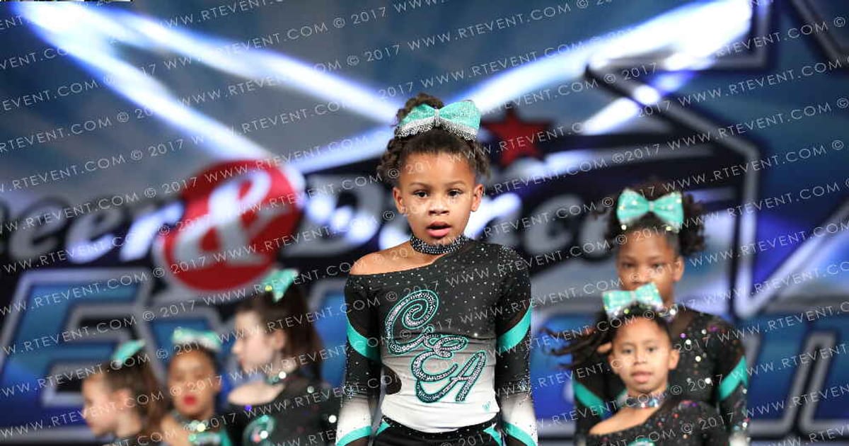 Cheer Extreme Maryland Passion · Holiday Spectacular