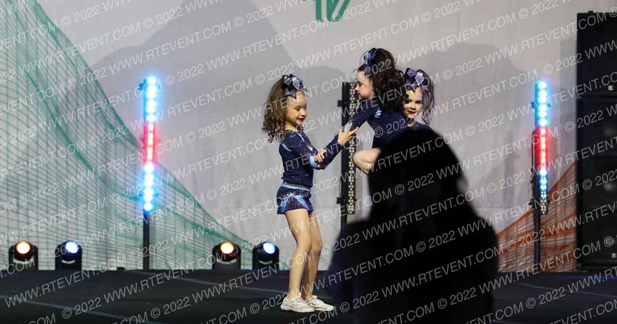 World Tour Cheer & Tumble Tahiti · The Midwest Regional Summit