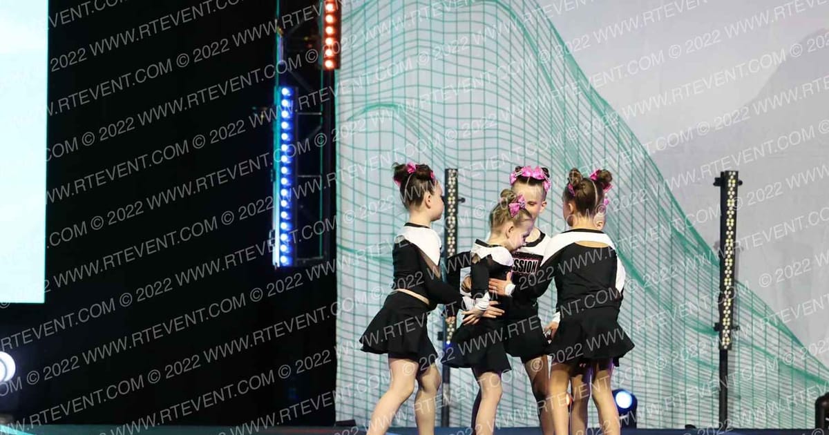 Hession Cheer Academy Pink 'Mingos · The Midwest Regional Summit