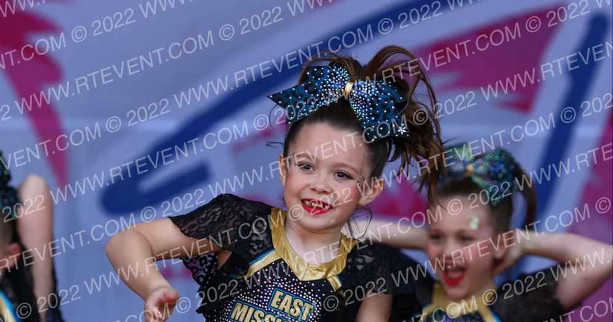East Mississippi Cheer Panthers · Beach Blast