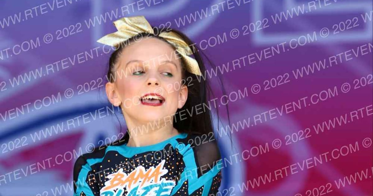 Bama Blaze Elite Cheer Queen of Diamonds · Beach Blast