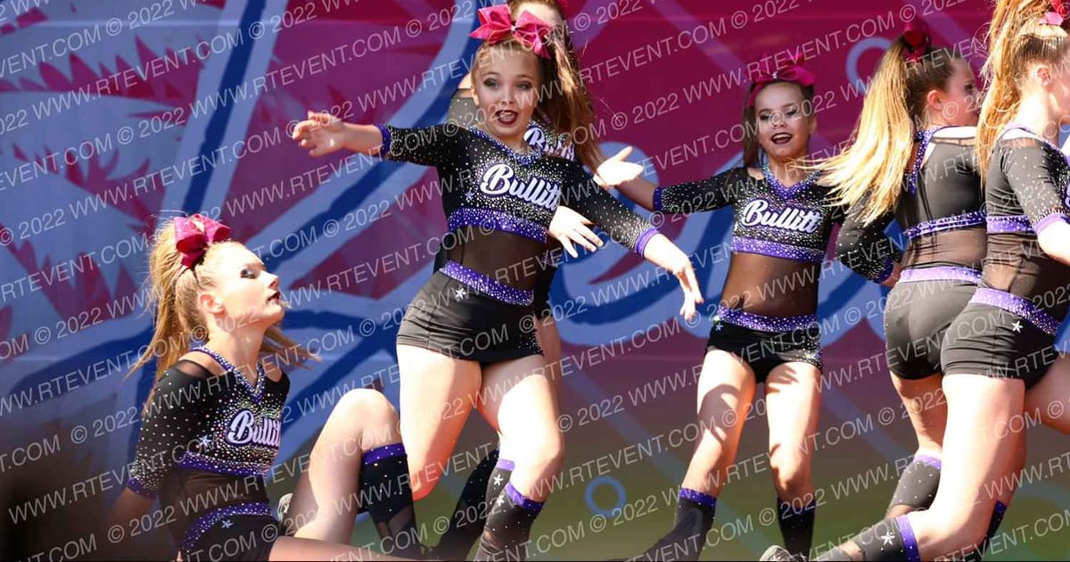 Bullitt Athletics Atti2ude · Beach Blast