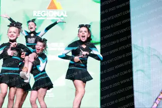 Lake Oconee Cheer Company Lightning