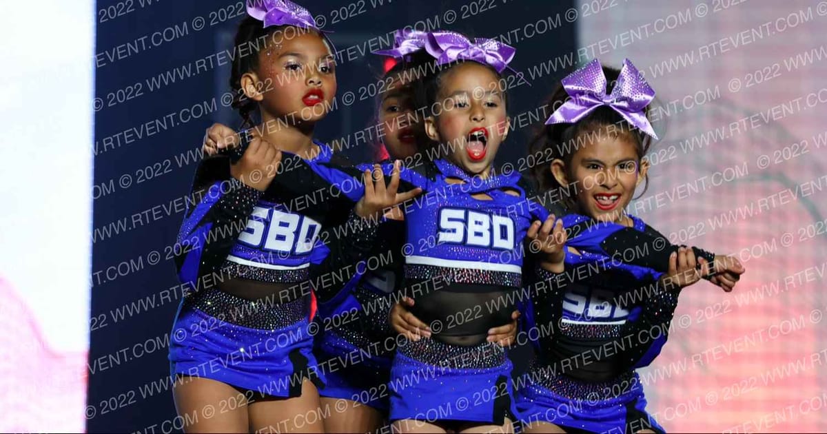 South Bay Divas Glitter Girls · The West Regional Summit