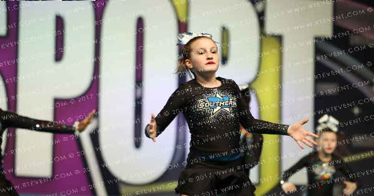 Newnan Southern Stars SHOCKWAVE · CHEERSPORT NATIONALS HALL C1